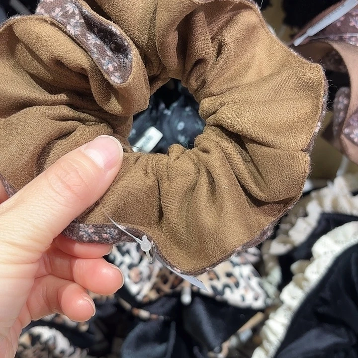 布艺铁合金咖色碎花拼接小蛮腰