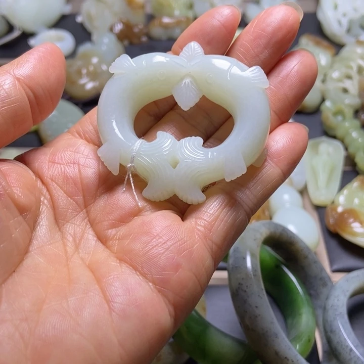 和田玉未镶嵌挂件