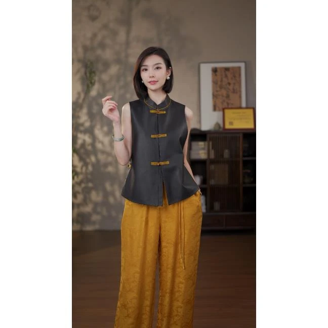 GONG QUE 新中式早秋款双面穿羊皮马夹 241873