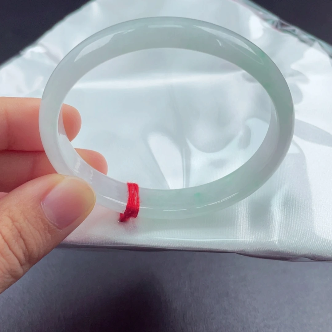 翡翠未镶嵌手镯（贵妃镯）57贵妃