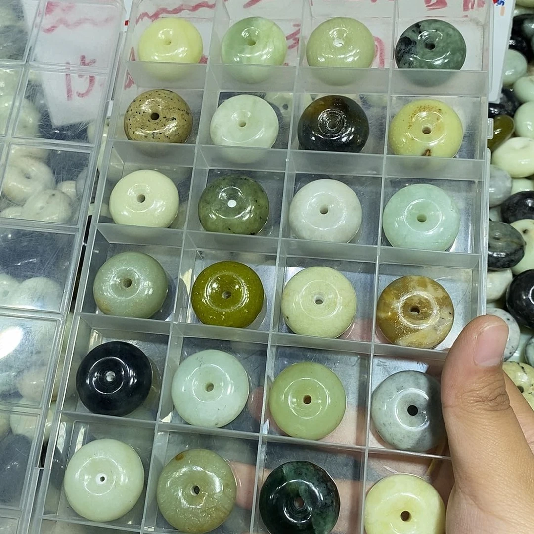 合金蛇纹石玉颈饰341