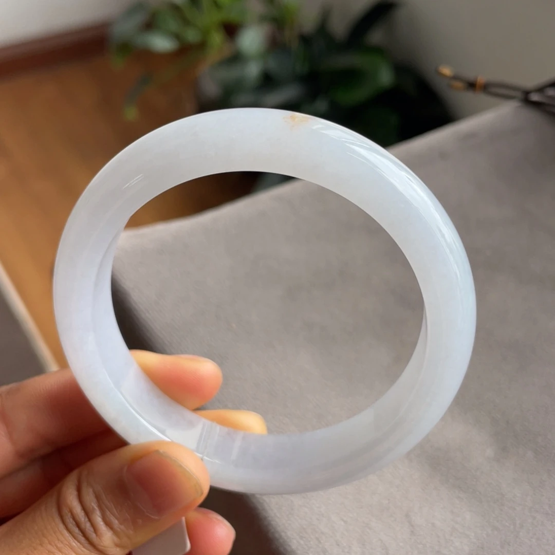 未镶嵌手镯翡翠白月光