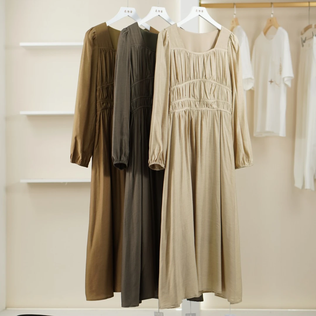 一路童行【睦】3051309 简约纯色气质显瘦连衣裙2025女商场吕牌折扣