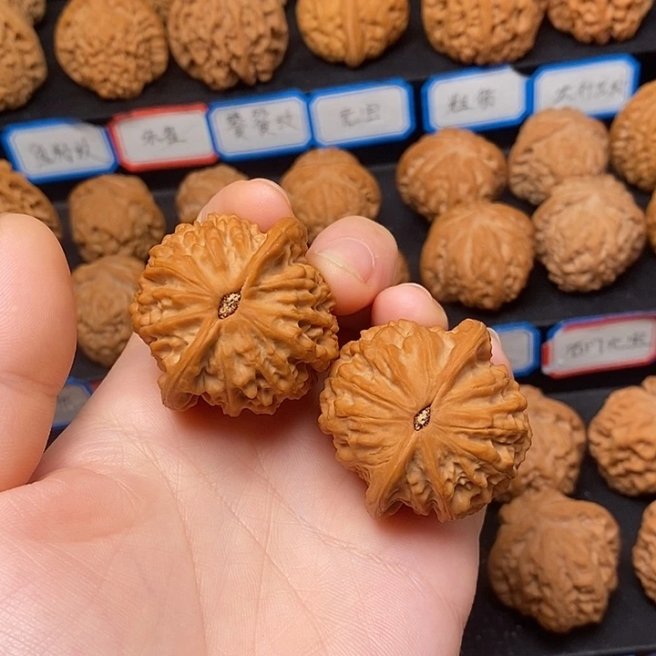 该***_吊坠文玩核桃金牛39.5