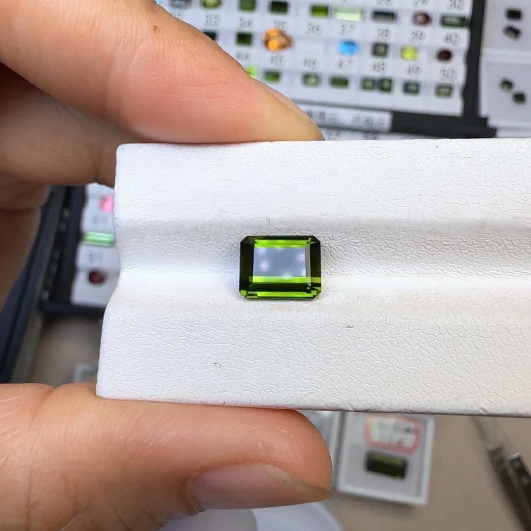 珠宝半成品未镶嵌碧玺2.44ct