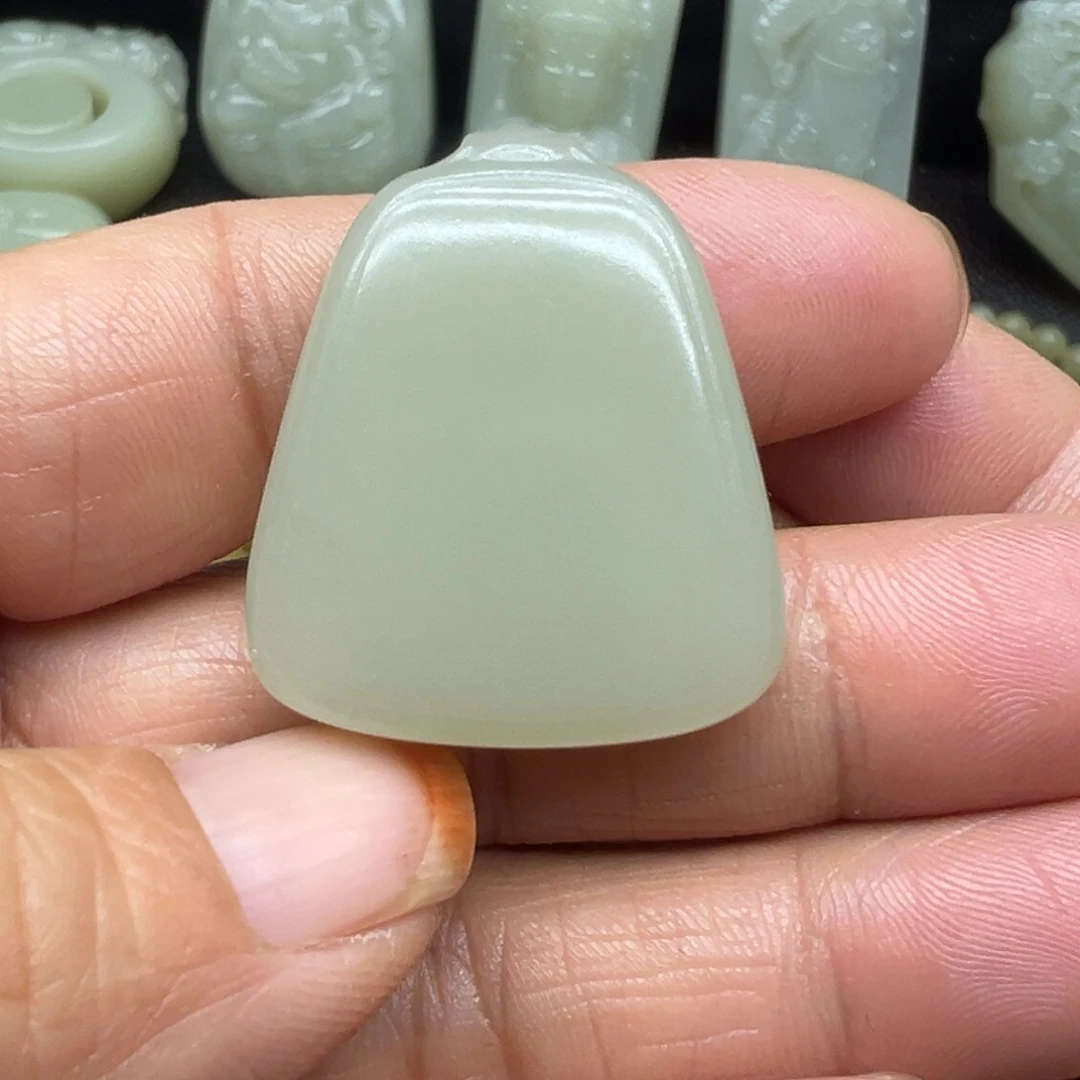 和田玉（糖玉）未镶嵌吊坠(不含链)