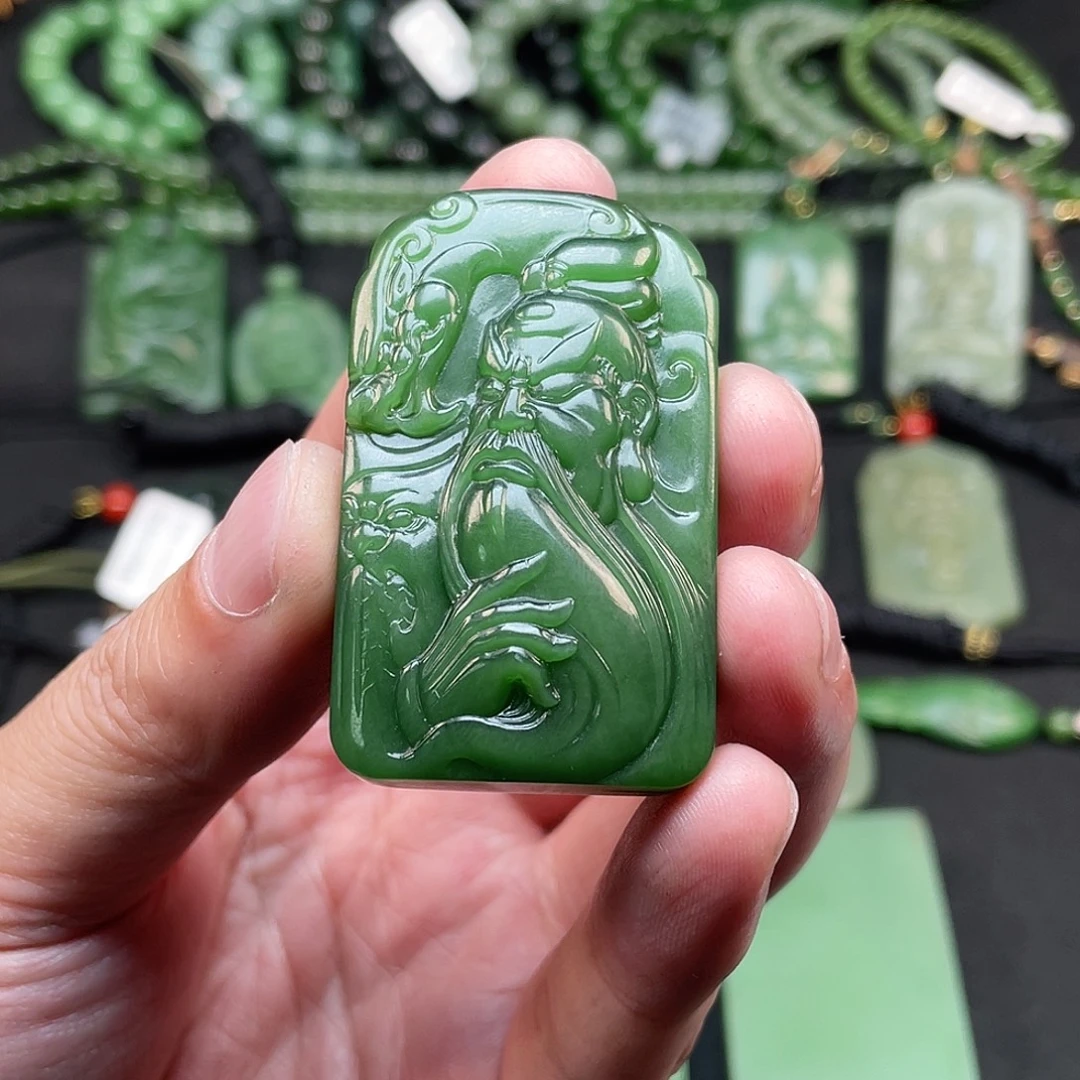 似***懂和田玉（碧玉）未镶嵌颈饰