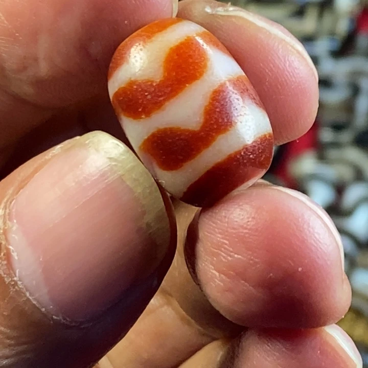 只买单纯的吊坠，没带链子，属的性质。