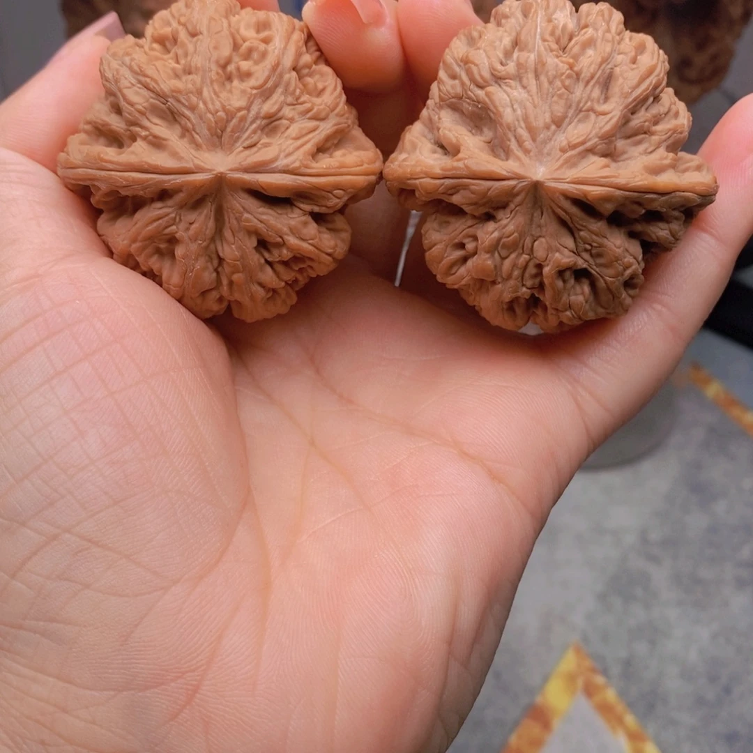 文玩核桃手把件粗筋46