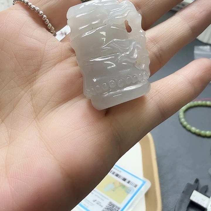 颈饰未镶嵌和田玉95