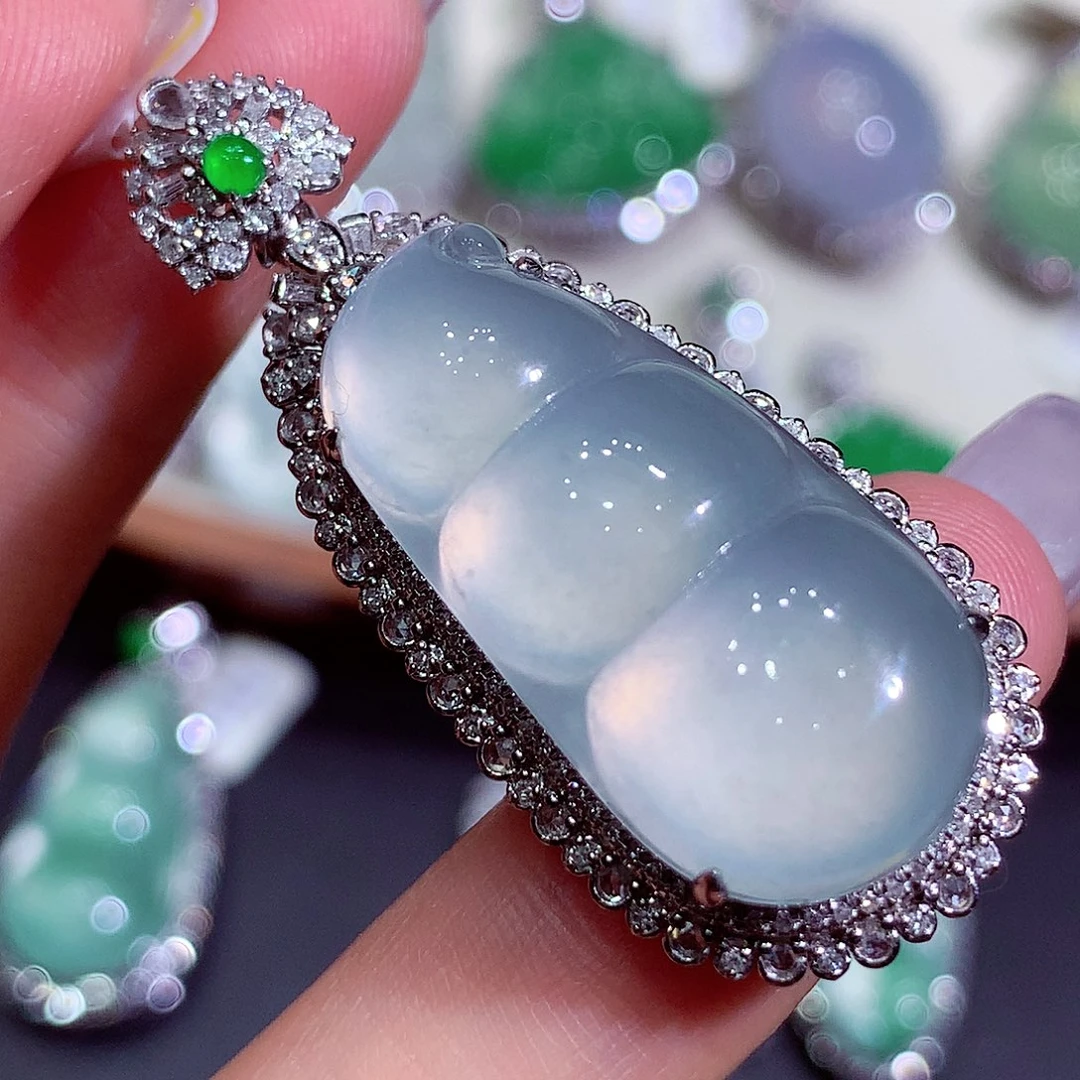 翡翠18K金镶嵌吊坠(不含链)