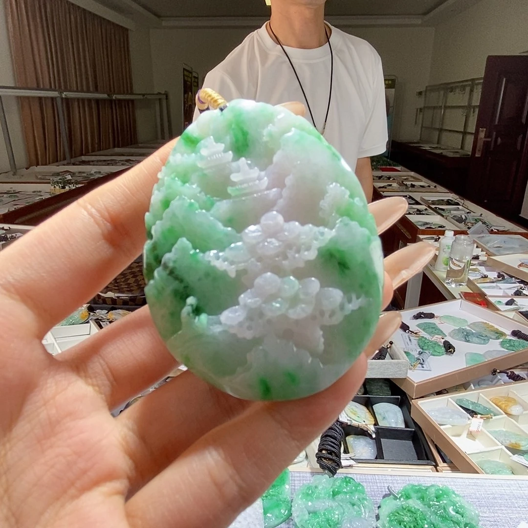 翡翠未镶嵌颈饰翡翠