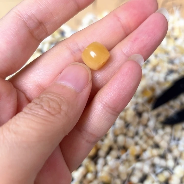 裸石蜜蜡未镶嵌10.4mm一个