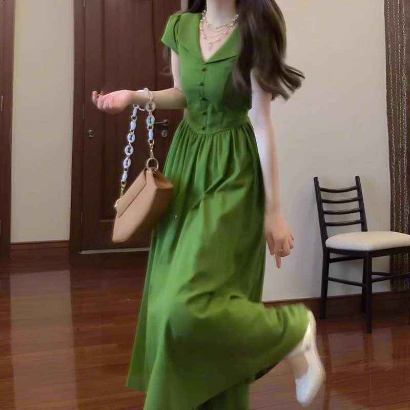 法式收腰绿色翻领连衣裙女夏季2025轻奢高级感气质修身显瘦长裙