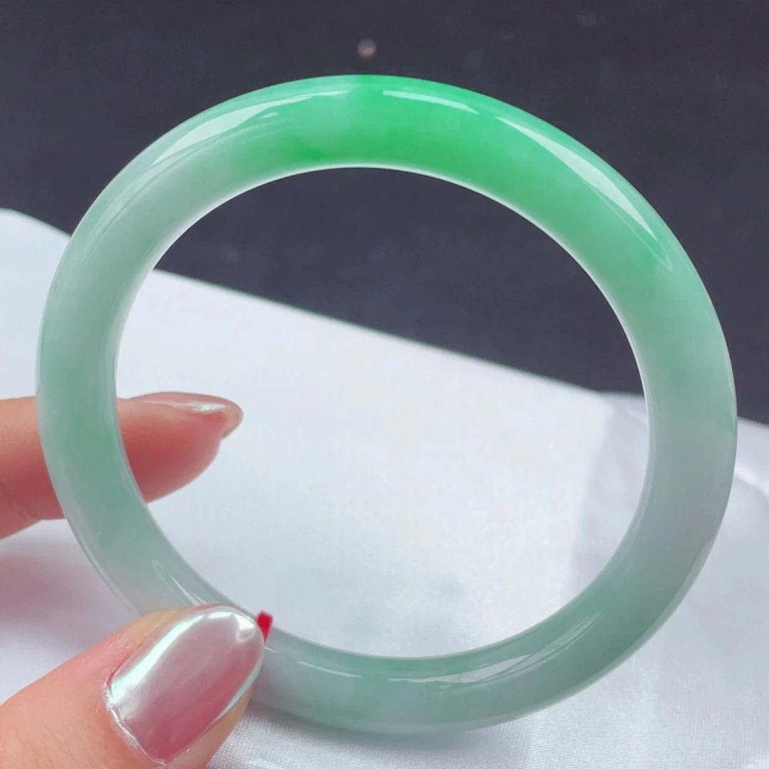 翡翠未镶嵌手镯56圆条