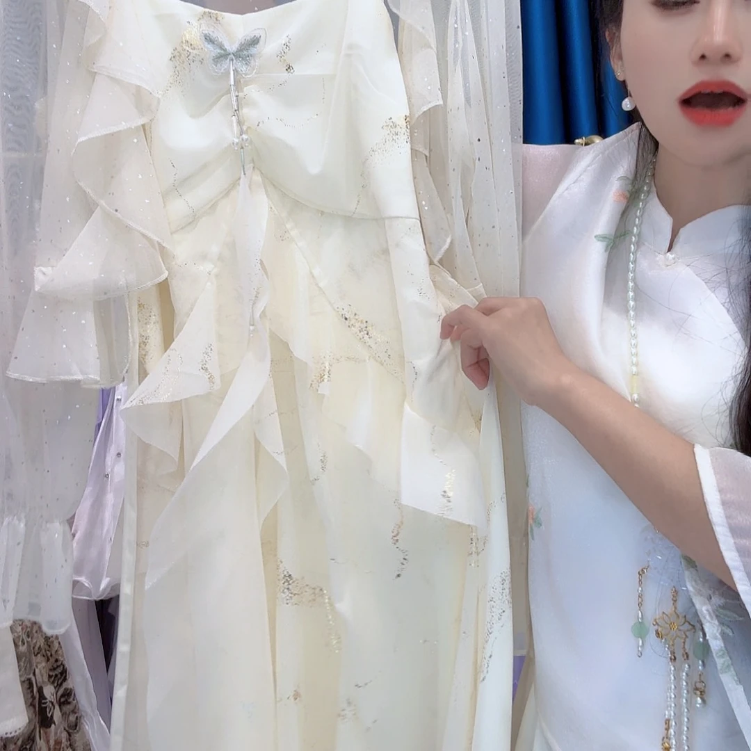 吊带女装的设计很好看734
