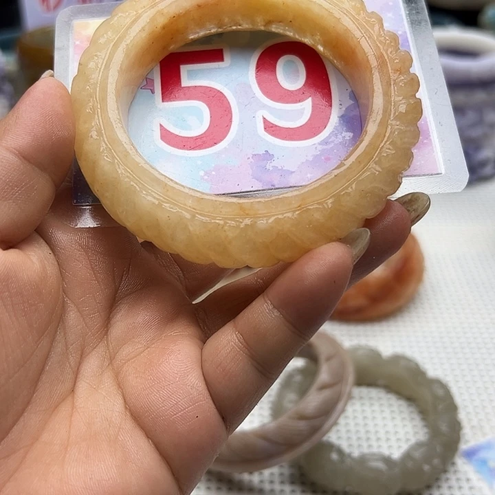 石英岩玉手镯未镶嵌