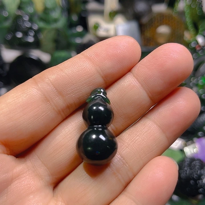蛇纹石玉未镶嵌泰山玉