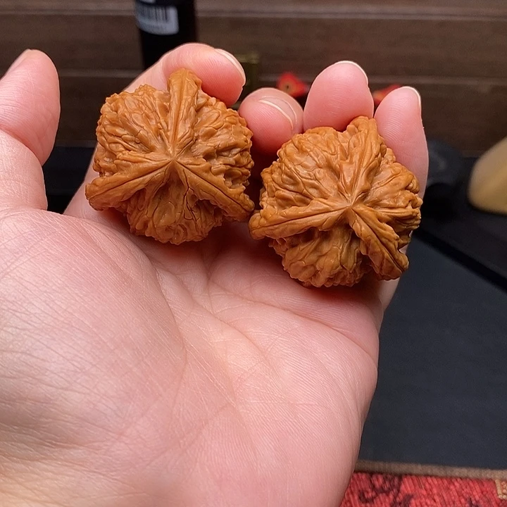 悠***山文玩核桃把件白奔