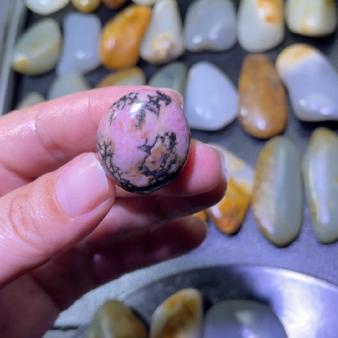 【闪购商品】颈饰未镶嵌和田玉城**事