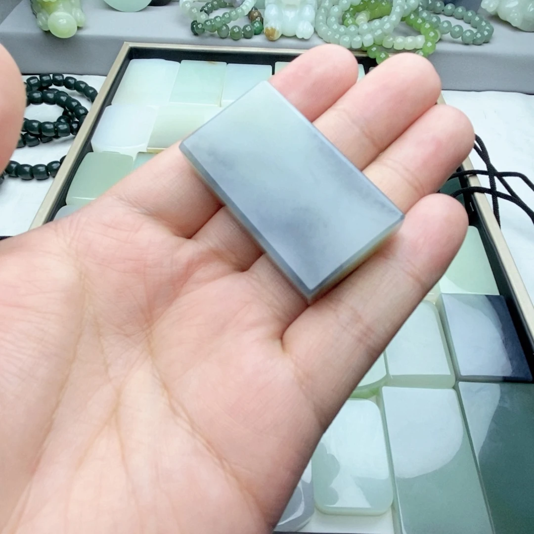 和田玉未镶嵌颈饰泡*鱼