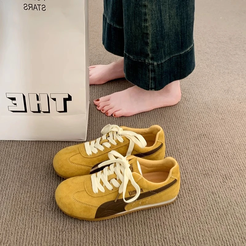 德训鞋女2025新款爆款春秋季休闲运动鞋百搭软底阿甘黄色鞋子女款