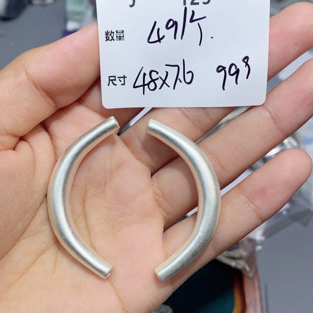 银S925镶嵌颈饰水晶J125。