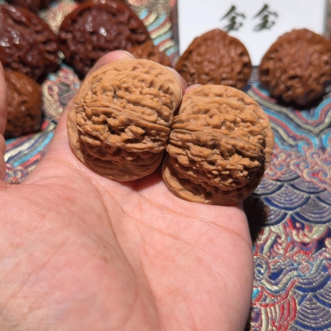 把件核桃存钱罐，四座楼，尺寸45