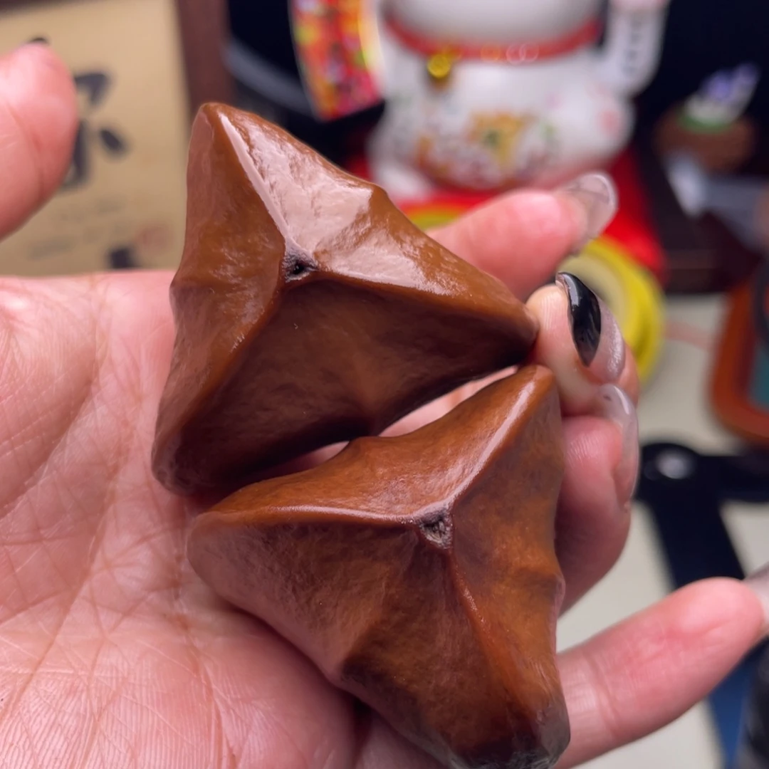 文玩核桃吊坠三花