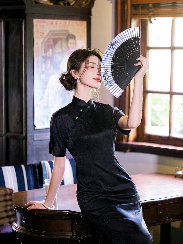 B-8052 黑色 连肩袖 缎面