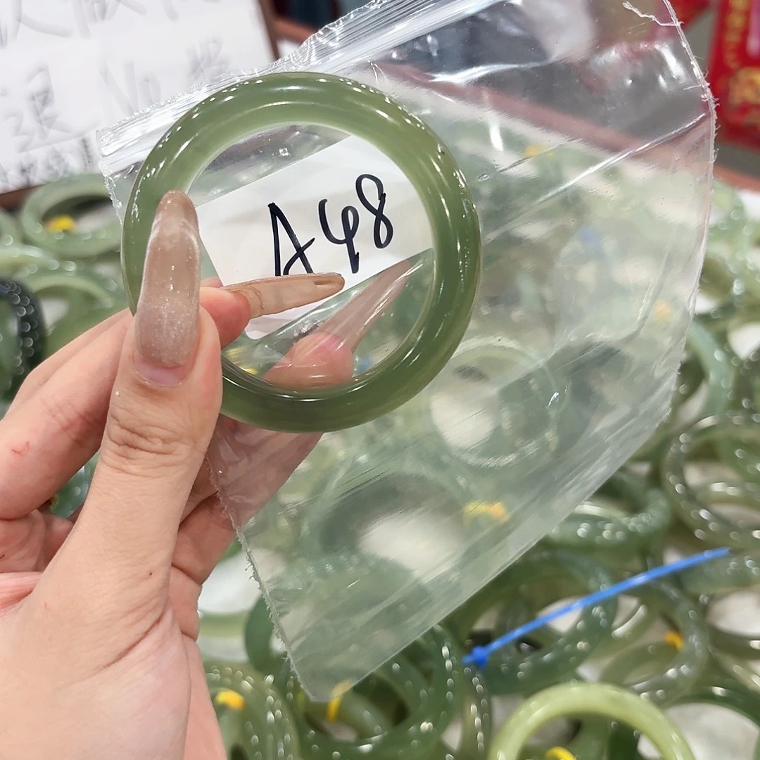 Y***学未镶嵌蛇纹石玉手镯