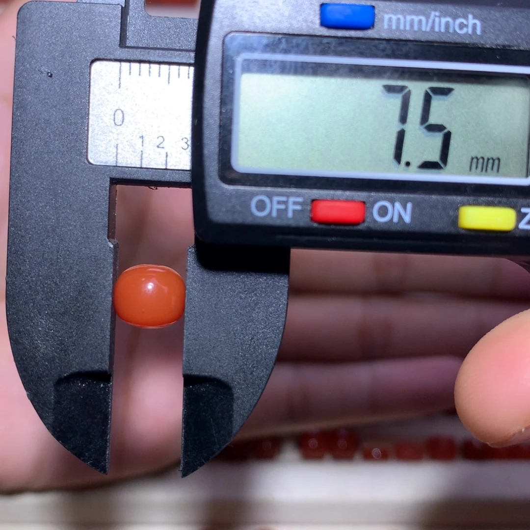 南红玛瑙未镶嵌老型7.5×6.5朱砂点沙纹100元及100以下不提供证书