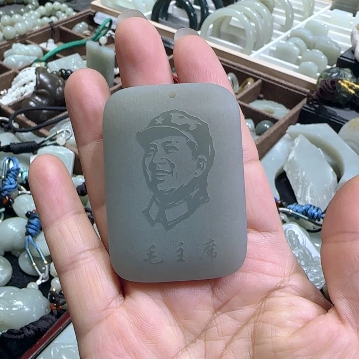 和田玉（糖玉）未镶嵌颈饰