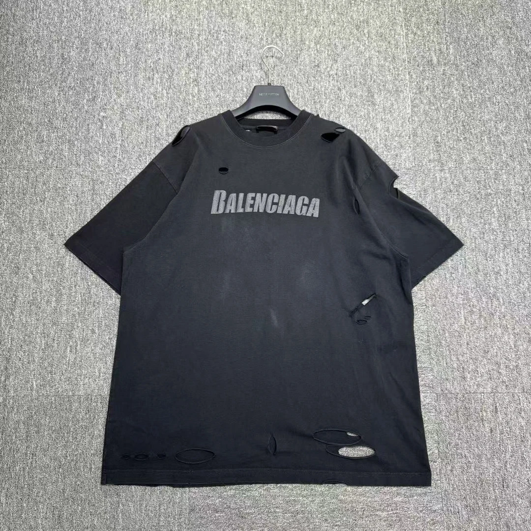 Balenciaga 做旧破洞短袖/xs码/95新/编码12363