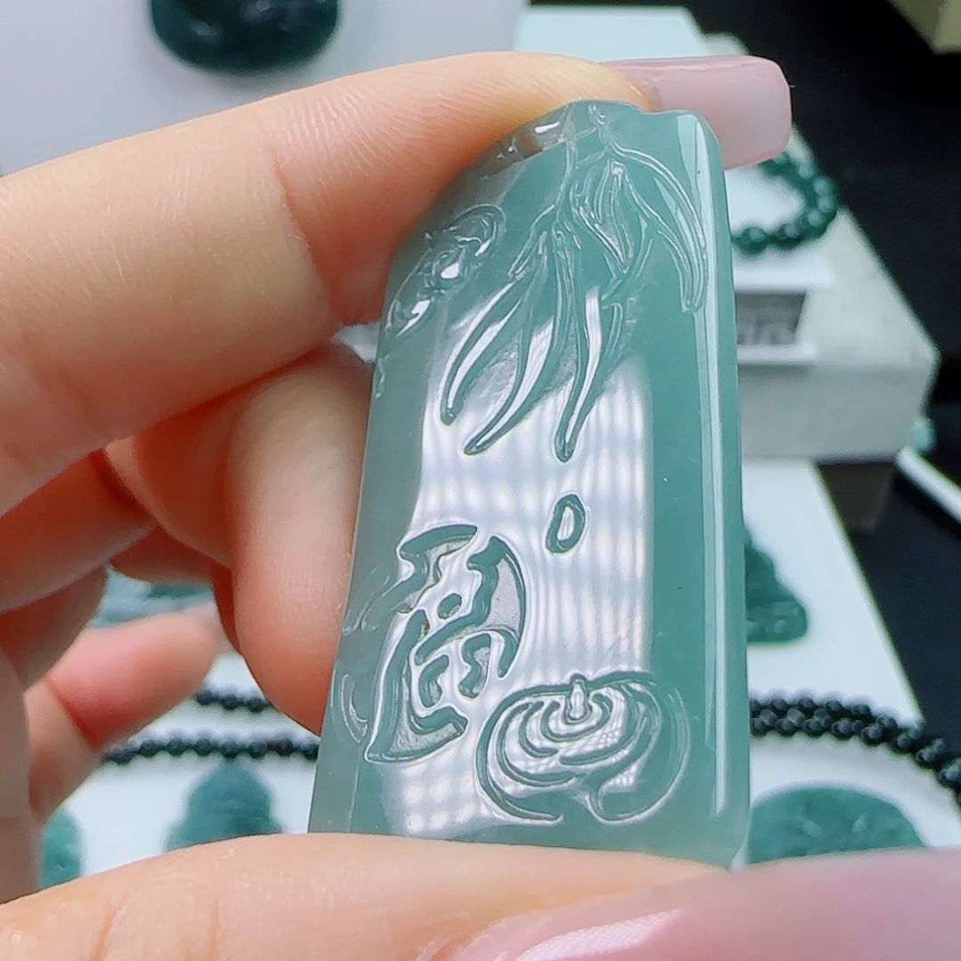 翡翠未镶嵌挂件111