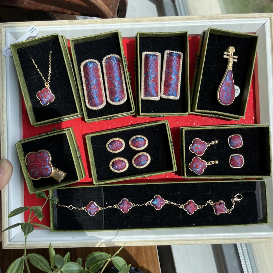 诗雨原创【钱小萍·点翠系列】非遗宋锦手工饰品