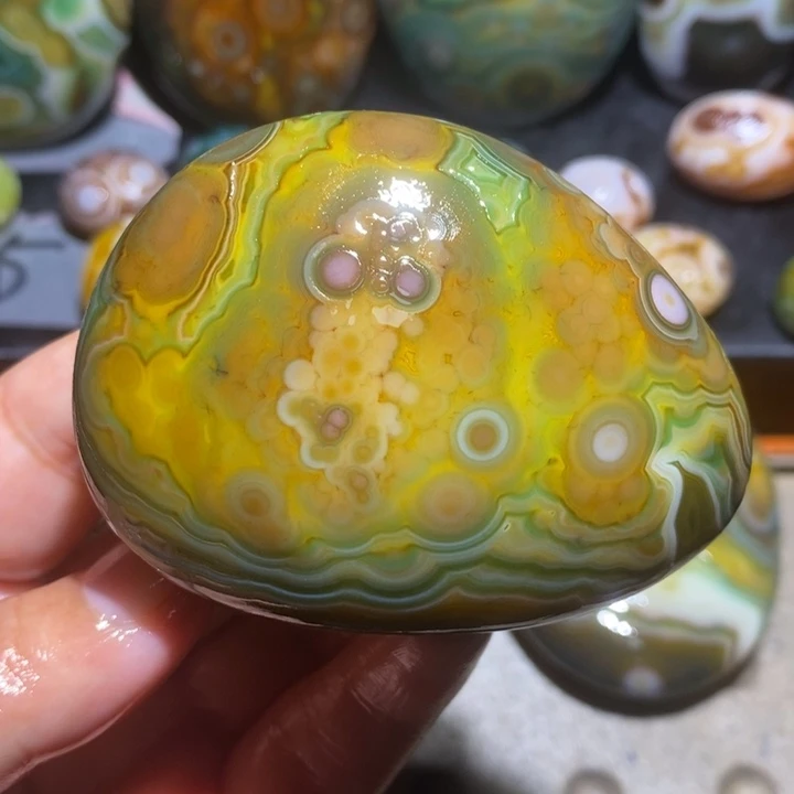 未镶嵌玛瑙/玉髓珠宝半成品39