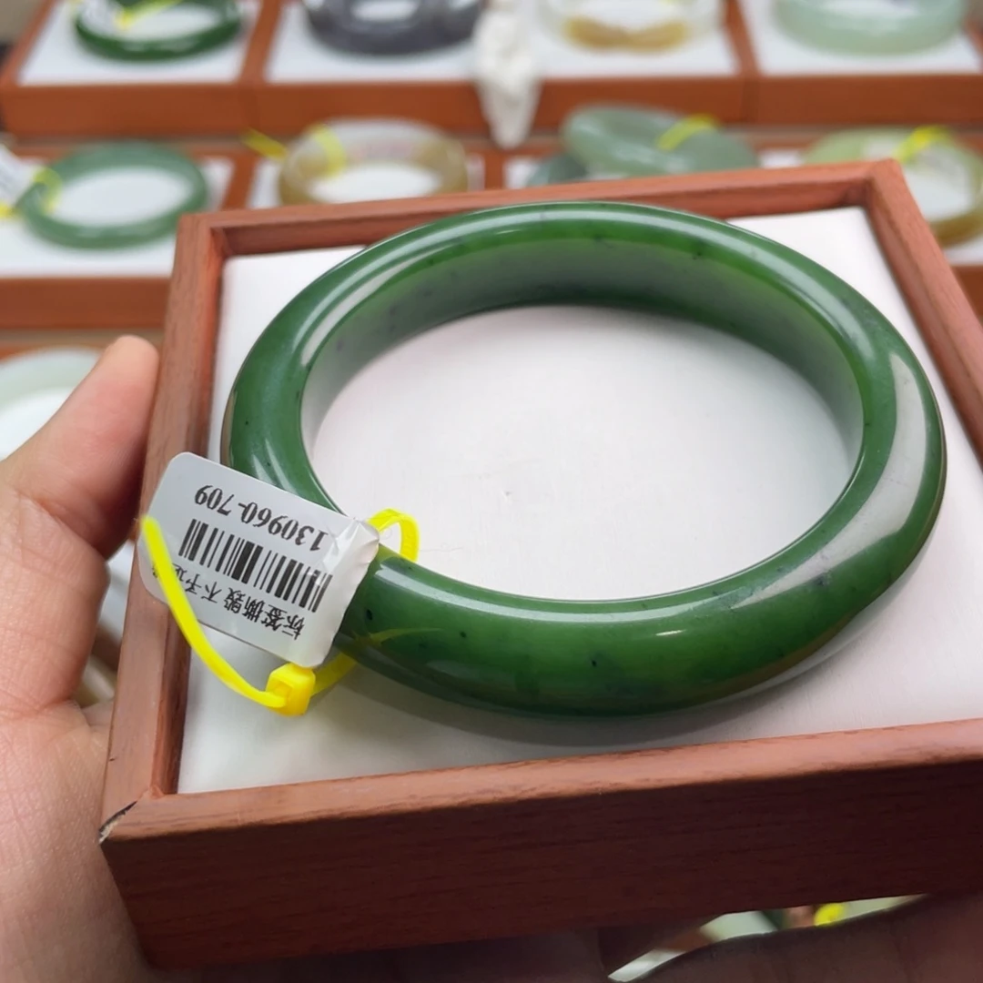 【闪购商品】未镶嵌手镯和田玉链接21。 60-61
