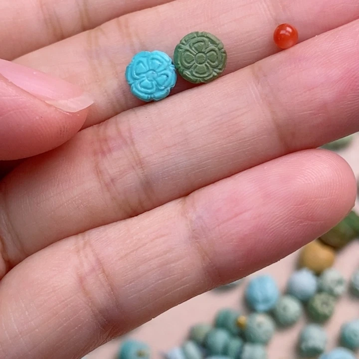 南红玛瑙未镶嵌珠宝奇石