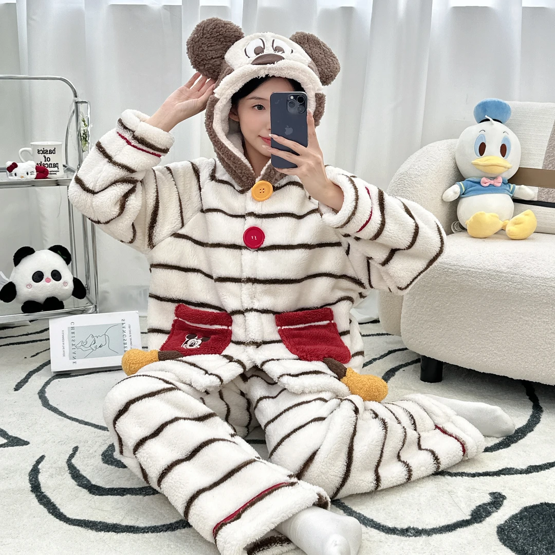 2025年冬季雪花绒睡衣女卡通爆款新款保暖家居服加绒加厚套装