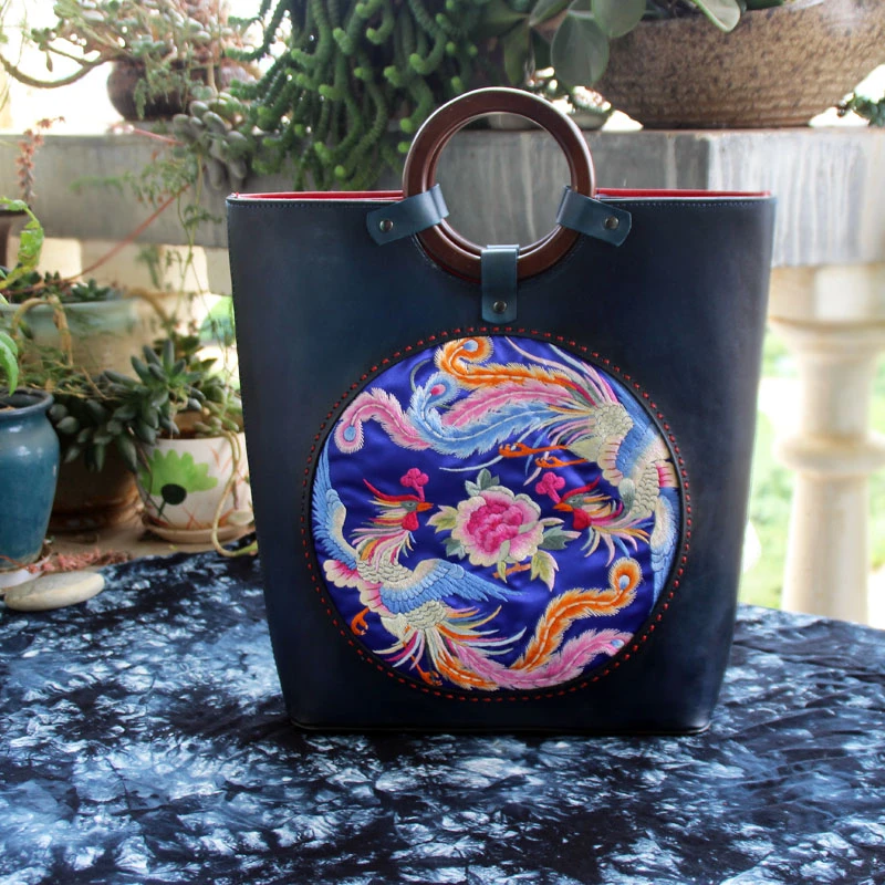 国风手工刺绣凤凰牡丹手提包复古头层牛皮民族文化创意手拎女包