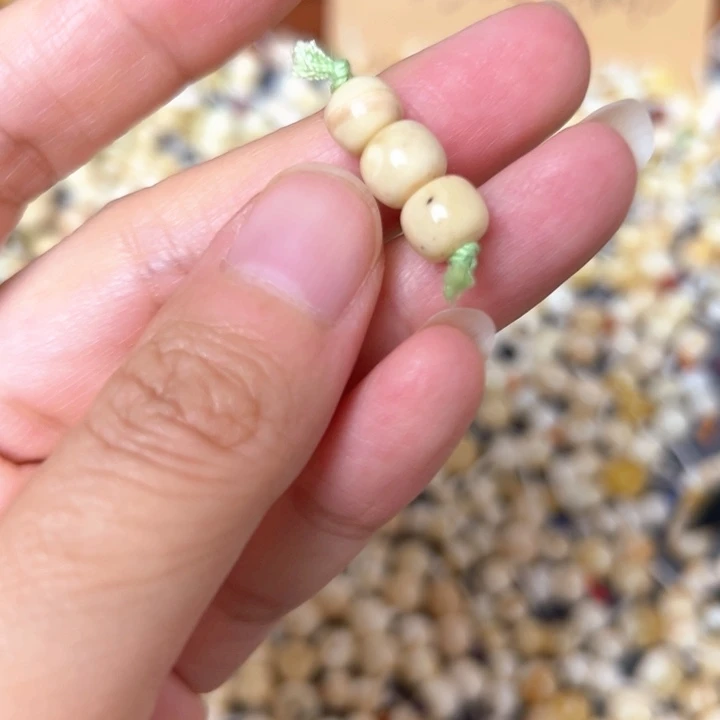 裸石蜜蜡未镶嵌7.5mm一组