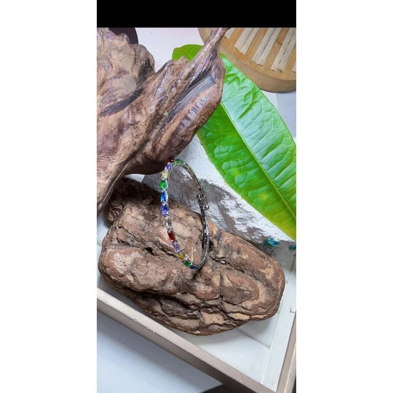 多彩手镯白边高货——————新