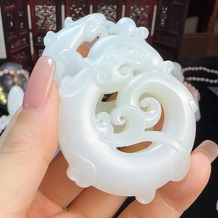 和田玉未镶嵌颈饰定制发货