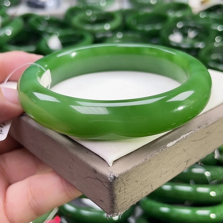 未镶嵌手镯和田玉（碧玉）