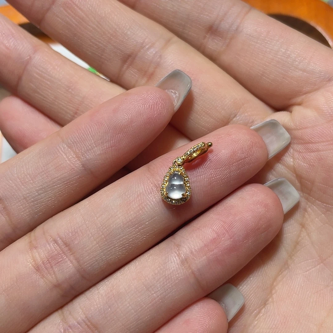 吊坠(不含链)18K金镶嵌翡翠