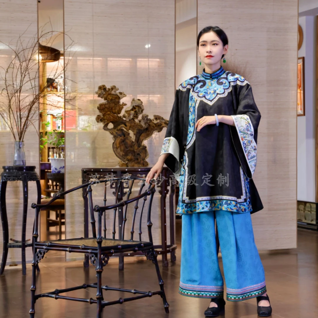 蘇夢【春满四季】香云纱手绣浅色袖口圆领斜襟上衣01031333