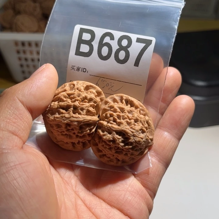 文玩核桃吊坠^****◉宫灯