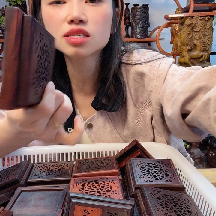 工艺品大红酸枝香炉的