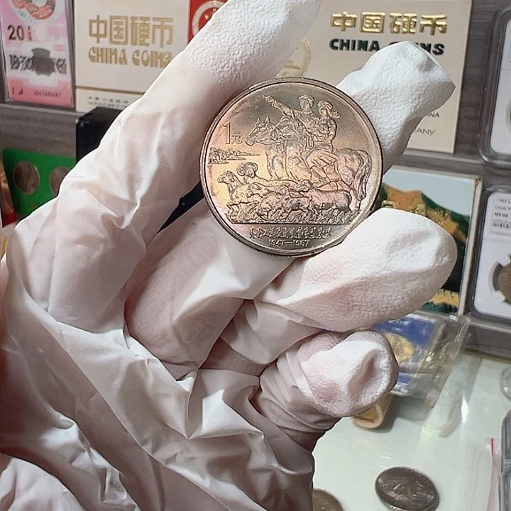 其他普通金属内蒙镜面自然五彩单枚，，，